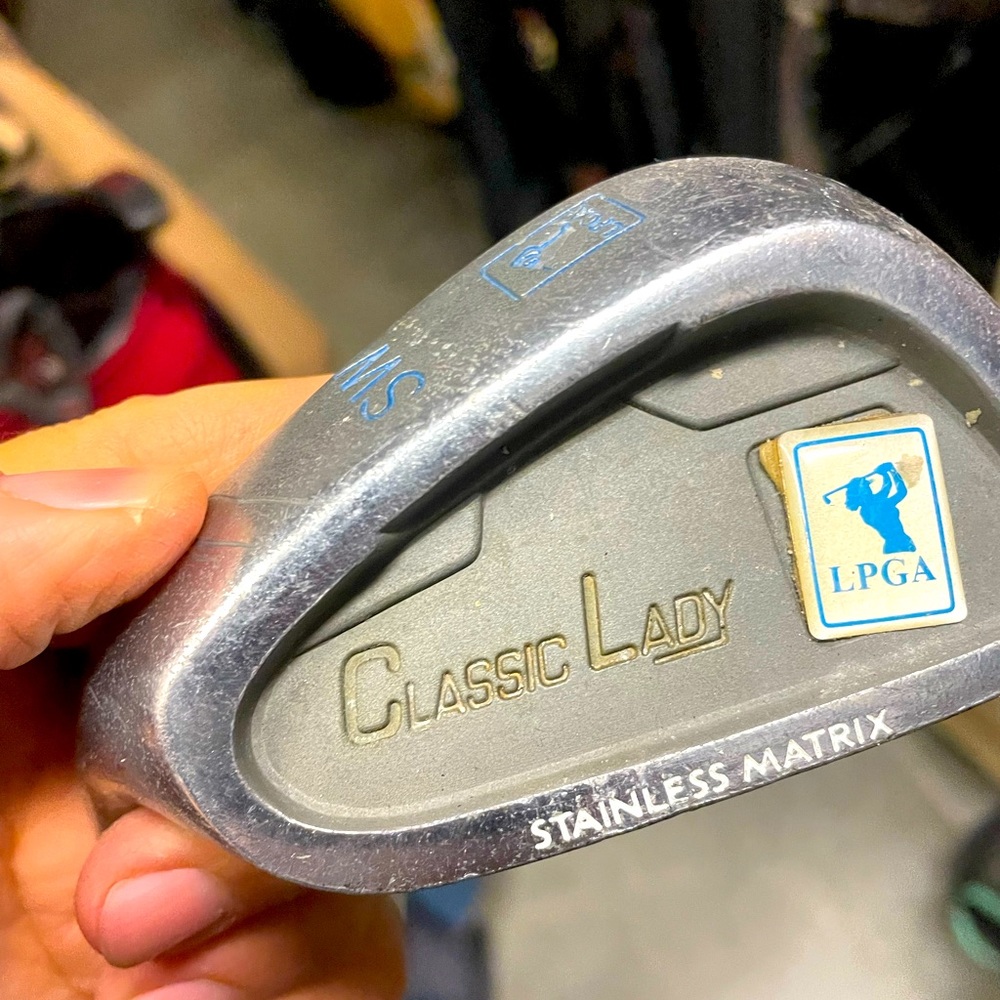 Ladies sand wedge In Left Handed By LPGA